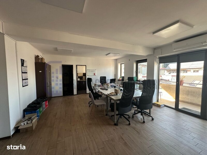 Cladire multifunctionala, metrou Basarab, parcare proprie