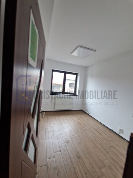 Cladire multifunctionala, metrou Basarab, parcare proprie